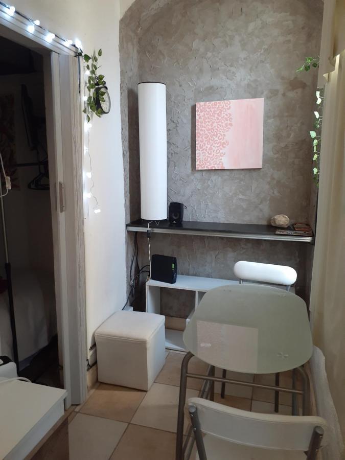 Apartment 3 Con Balcones Y Alem Chic Monoambiente Y Estudio Para 1 3 Mendoza