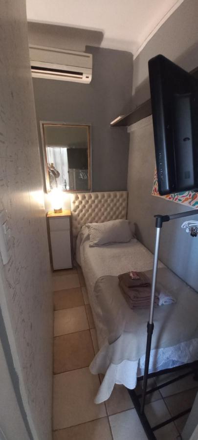 3 Con Balcones Y Alem Chic Monoambiente Y Estudio Para 1 3 Apartment Mendoza